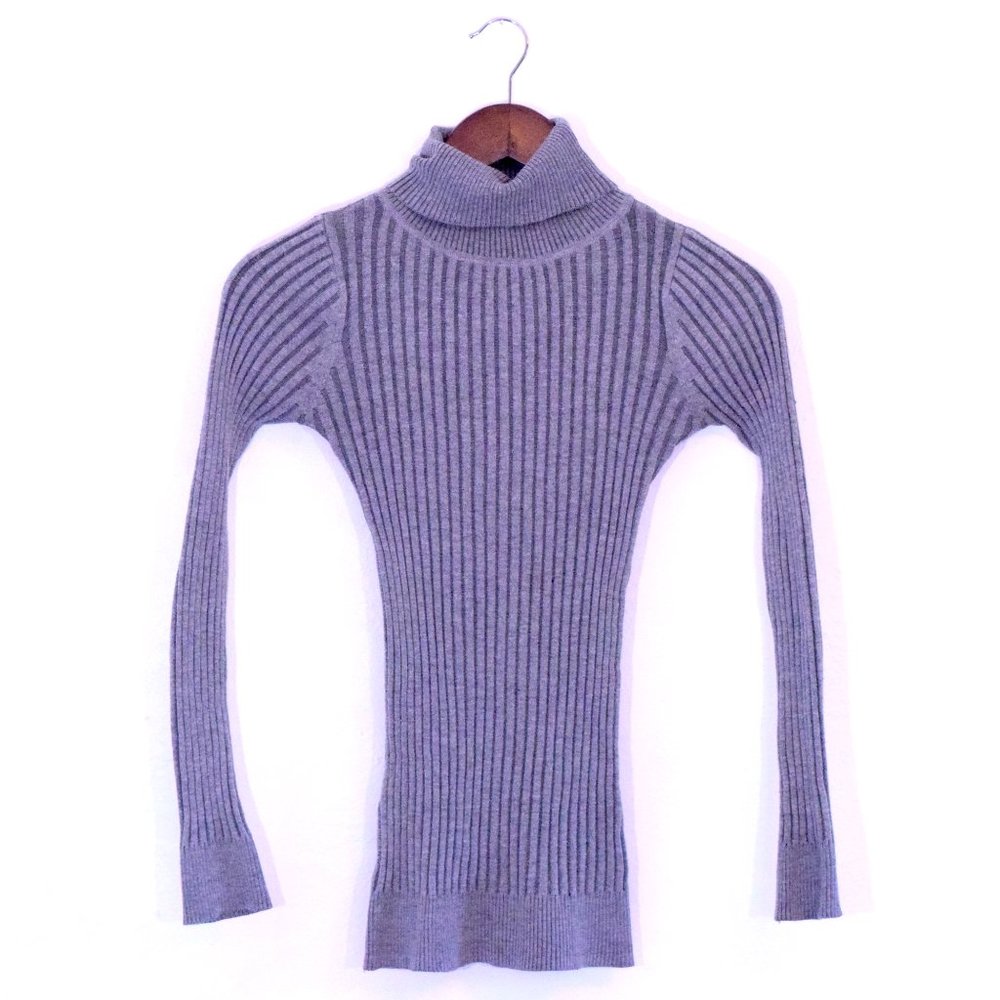 Grane Grey Ribbed Turtleneck Sweater